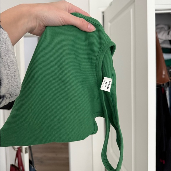 Sunday best tank - Picture 4 of 5